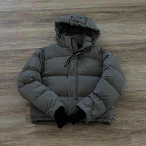 Aritzia The Super Puff Shorty